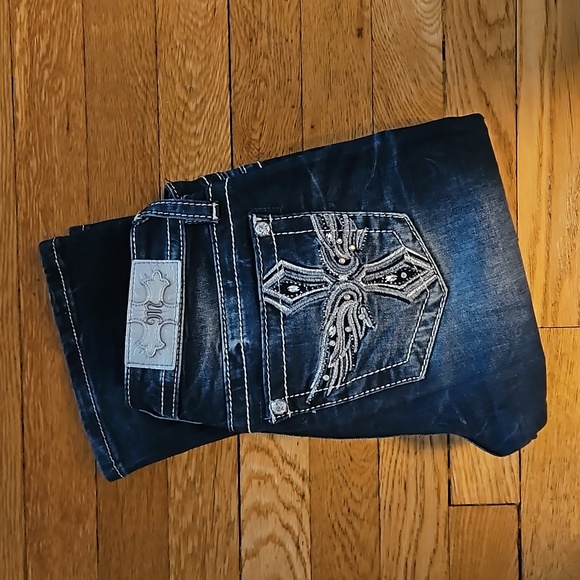 Miss Me Signature Slim Boot Jeans - Picture 1 of 10